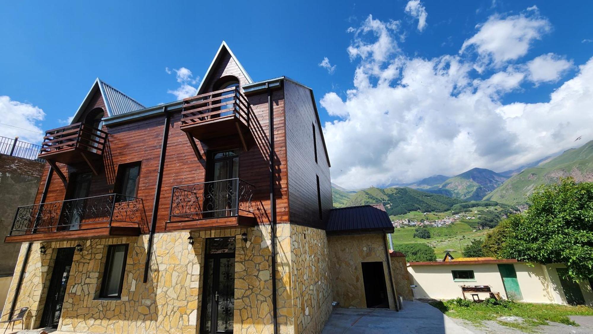 Hotel Toliketi Kazbegi Bagian luar foto
